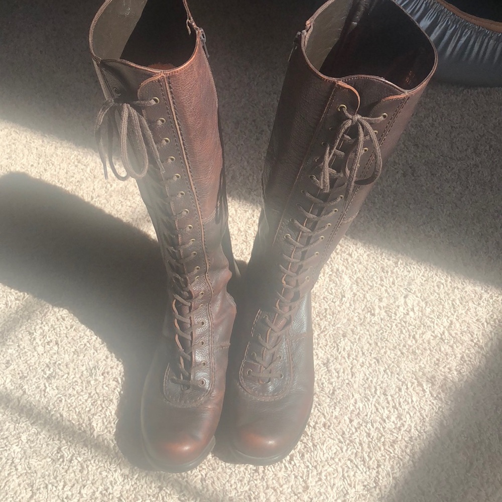 90’s tall combat style Stuart Weitzman brown leather boots!